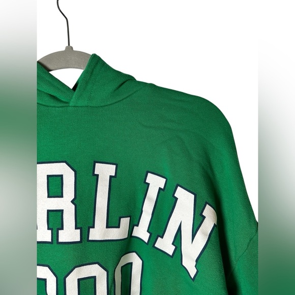 ZARA Green Cropped Hoodie Berlin 1990 Graphic Pullover Sweatshirt Women’s M - Picture 4 of 8